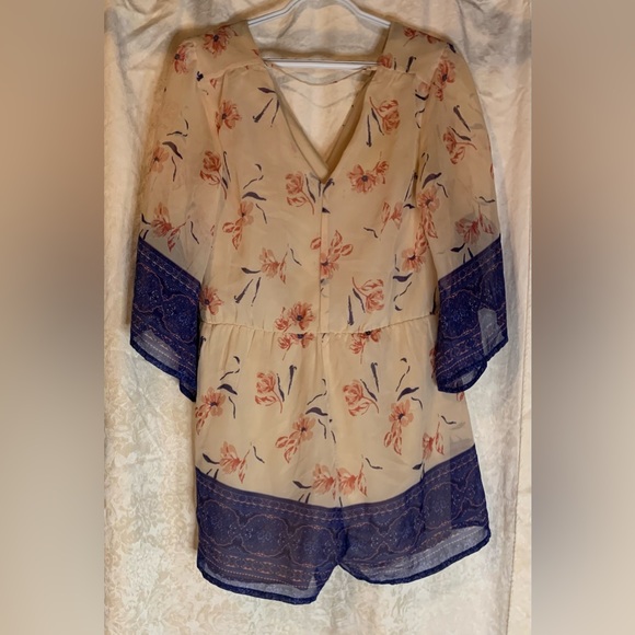 BAILEY BLUE Boho Floral Romper - Picture 5 of 9